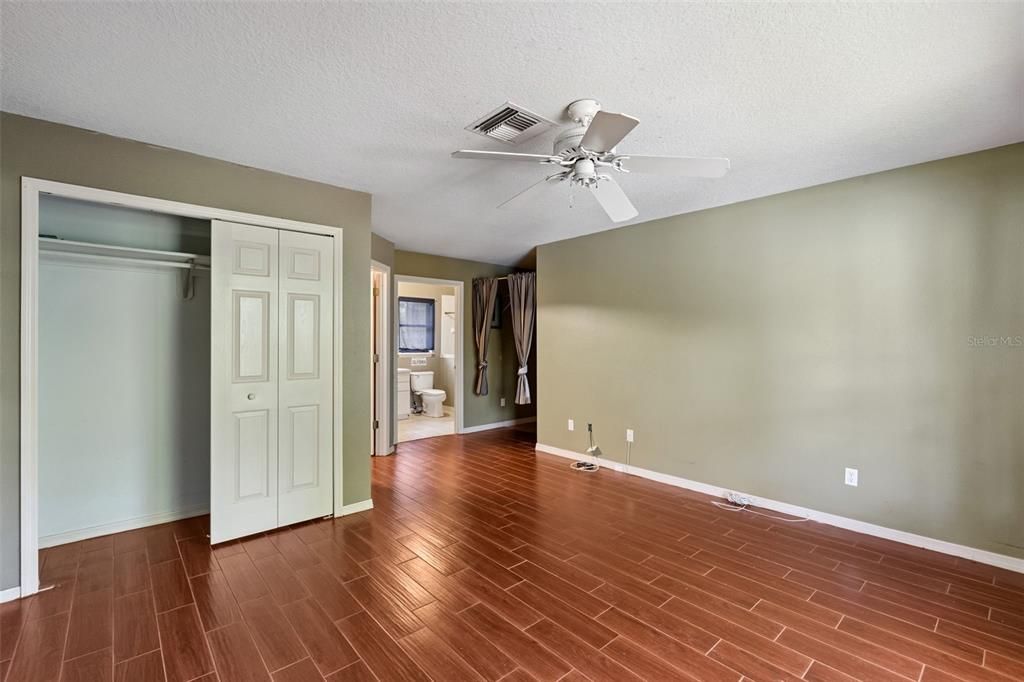 Active With Contract: $549,900 (4 beds, 3 baths, 3364 Square Feet)