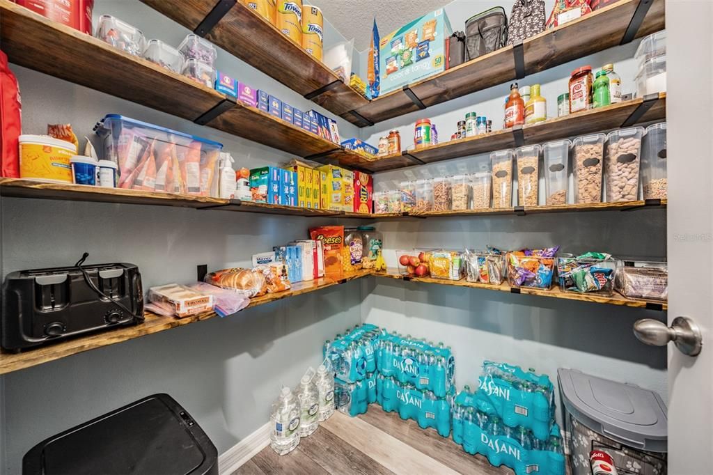 На продажу: $410,000 (5 спален, 3 ванн, 2447 Квадратных фут)