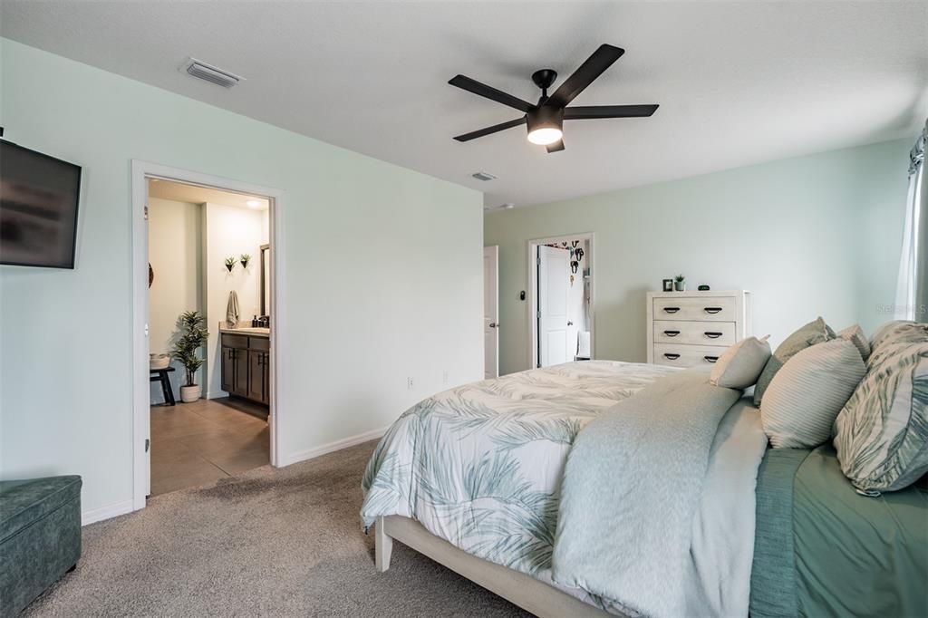 На продажу: $410,000 (5 спален, 3 ванн, 2447 Квадратных фут)