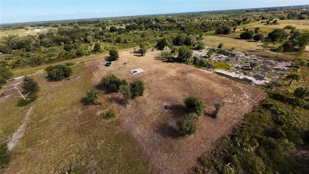 合同活跃: $49,000 (1.25 acres)