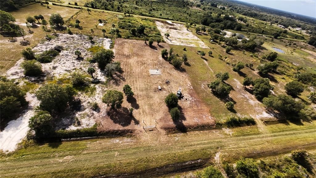 合同活跃: $49,000 (1.25 acres)