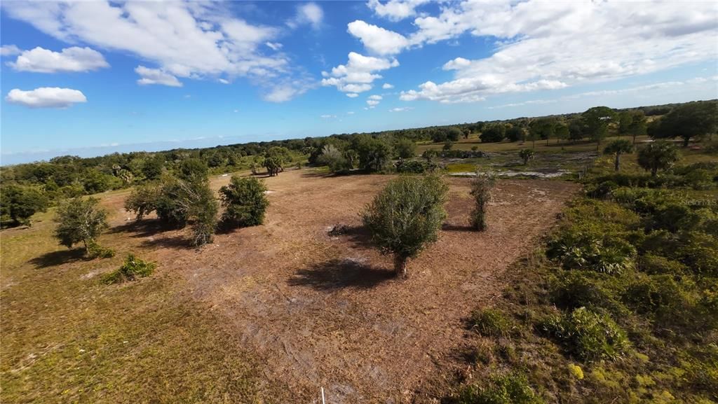 合同活跃: $49,000 (1.25 acres)