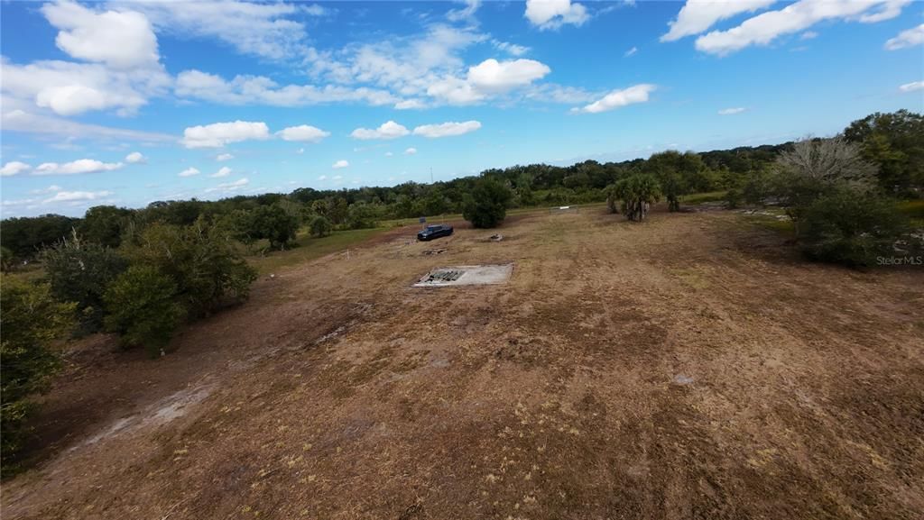 合同活跃: $49,000 (1.25 acres)