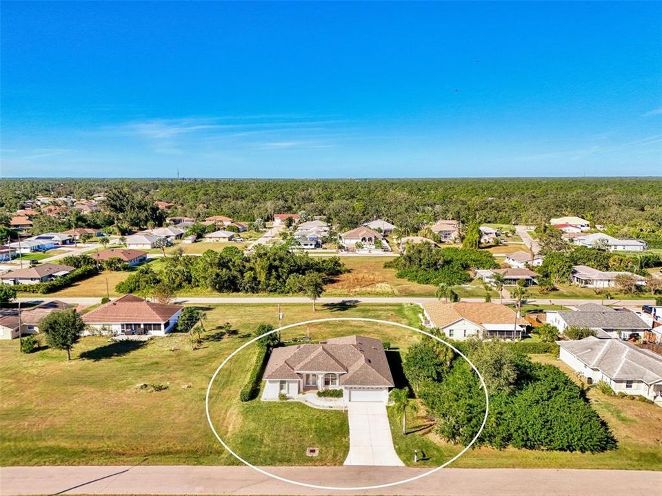 合同活跃: $319,000 (3 贝兹, 2 浴室, 1807 平方英尺)