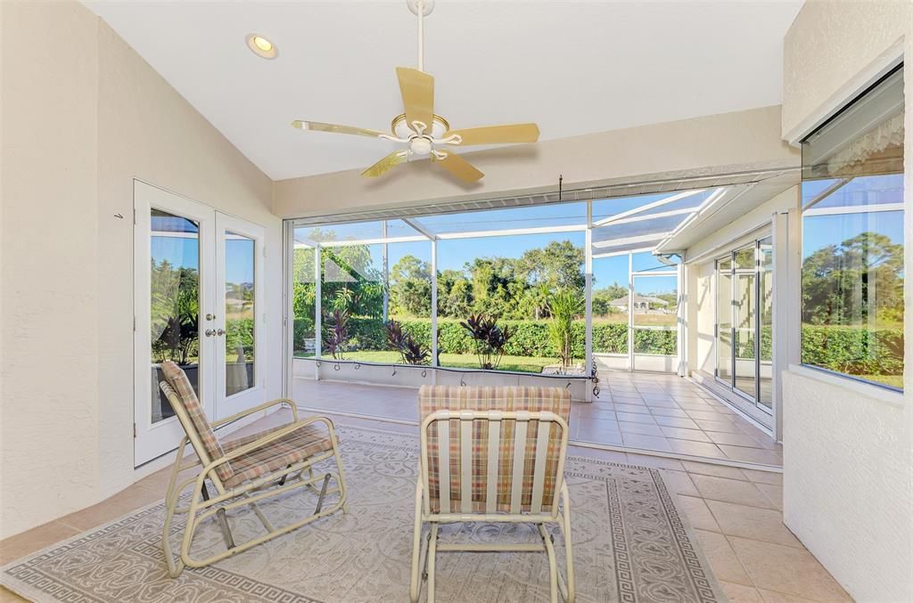 合同活跃: $319,000 (3 贝兹, 2 浴室, 1807 平方英尺)