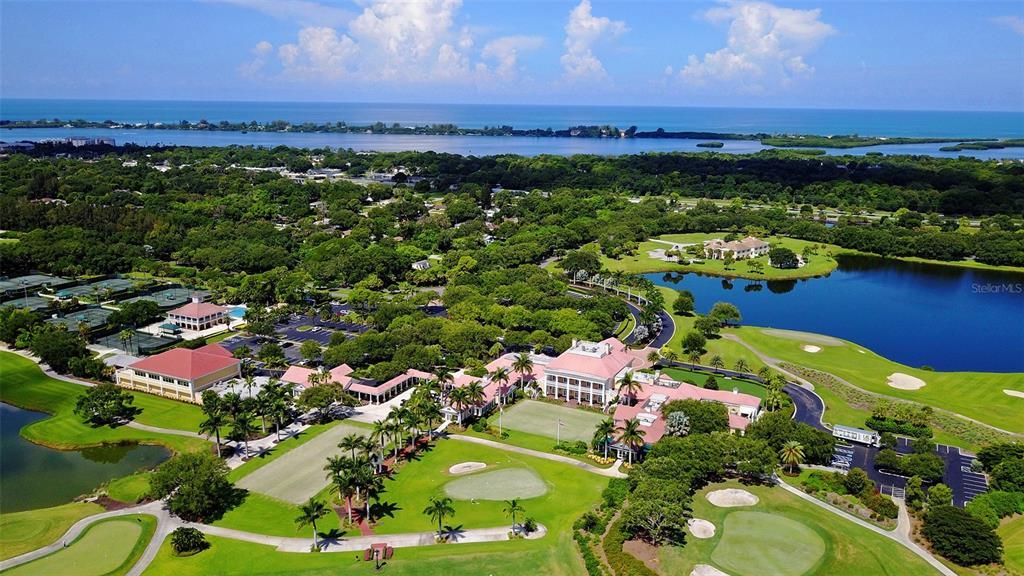 For Sale: $699,000 (3 beds, 3 baths, 2203 Square Feet)