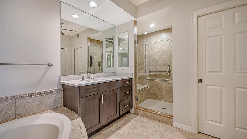 For Sale: $699,000 (3 beds, 3 baths, 2203 Square Feet)