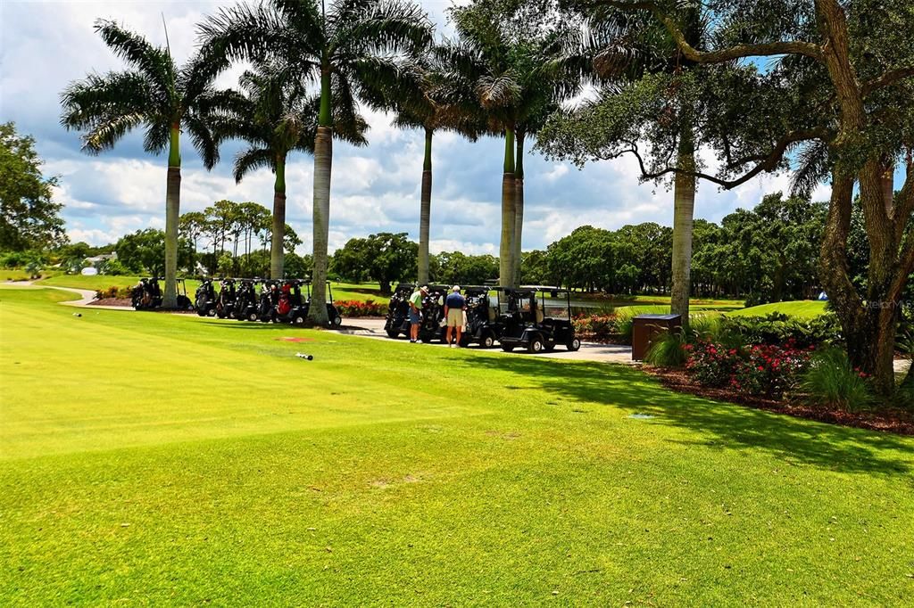 For Sale: $699,000 (3 beds, 3 baths, 2203 Square Feet)