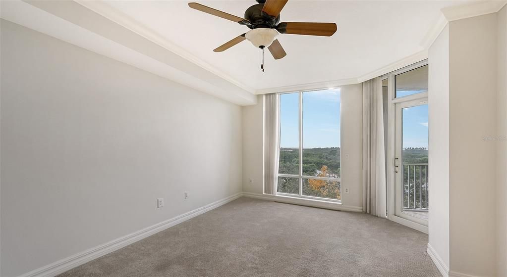 For Sale: $699,000 (3 beds, 3 baths, 2203 Square Feet)