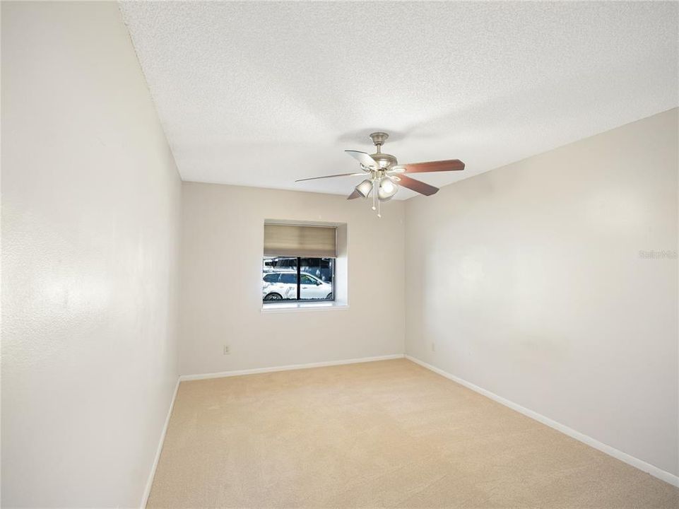 Active With Contract: $249,900 (3 beds, 2 baths, 1376 Square Feet)
