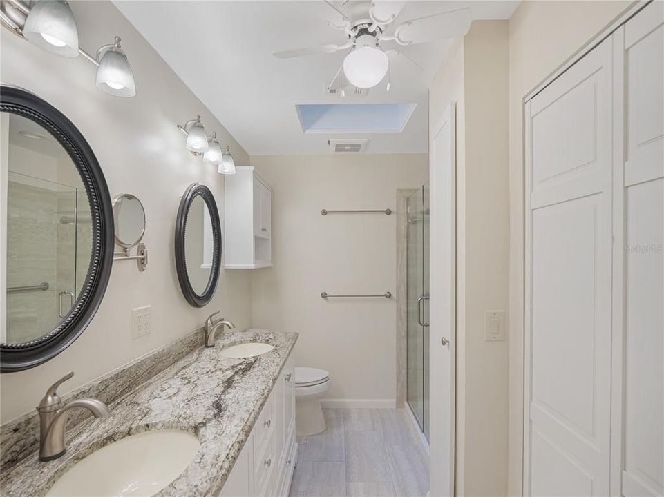 Active With Contract: $249,900 (3 beds, 2 baths, 1376 Square Feet)