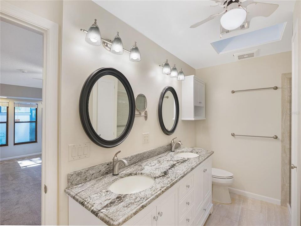 Active With Contract: $249,900 (3 beds, 2 baths, 1376 Square Feet)