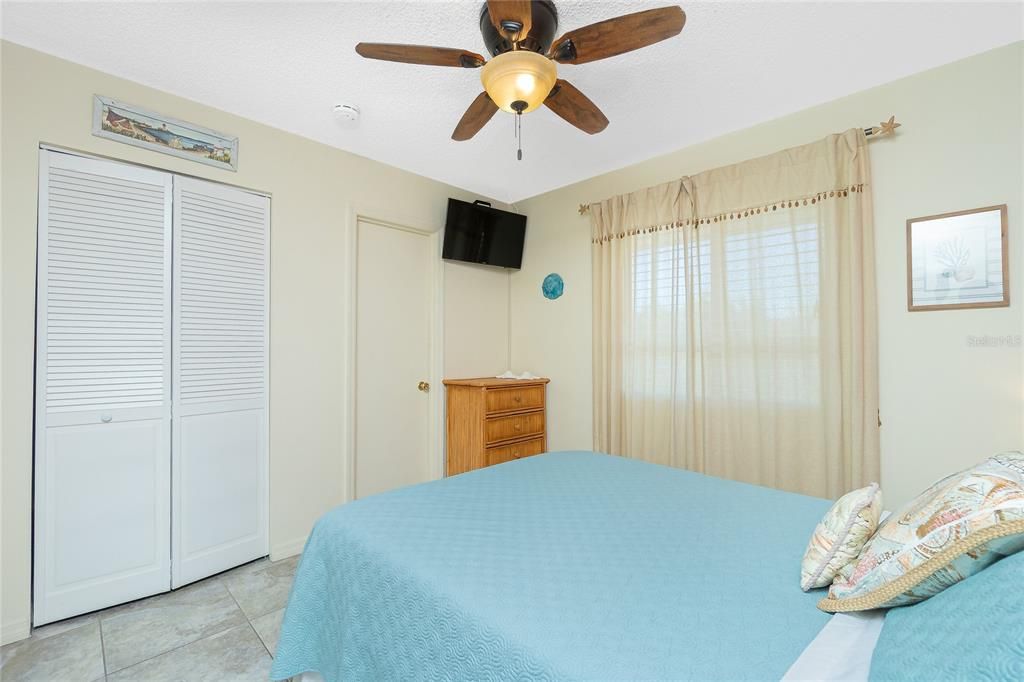 En Venta: $375,000 (2 camas, 1 baños, 816 Pies cuadrados)