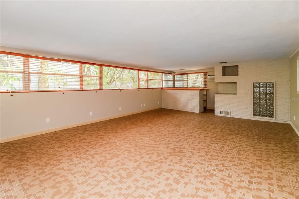 En Renta: $2,630 (3 camas, 2 baños, 2881 Pies cuadrados)