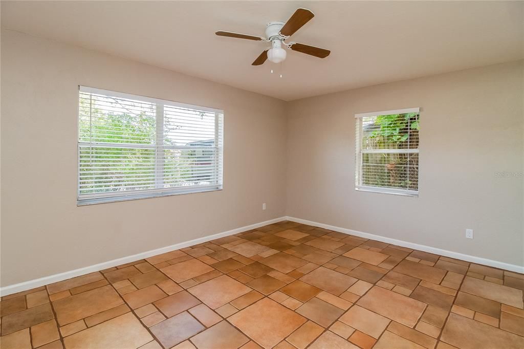 En Renta: $2,630 (3 camas, 2 baños, 2881 Pies cuadrados)