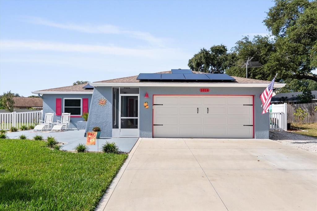 合同活跃: $649,000 (2 贝兹, 2 浴室, 1453 平方英尺)