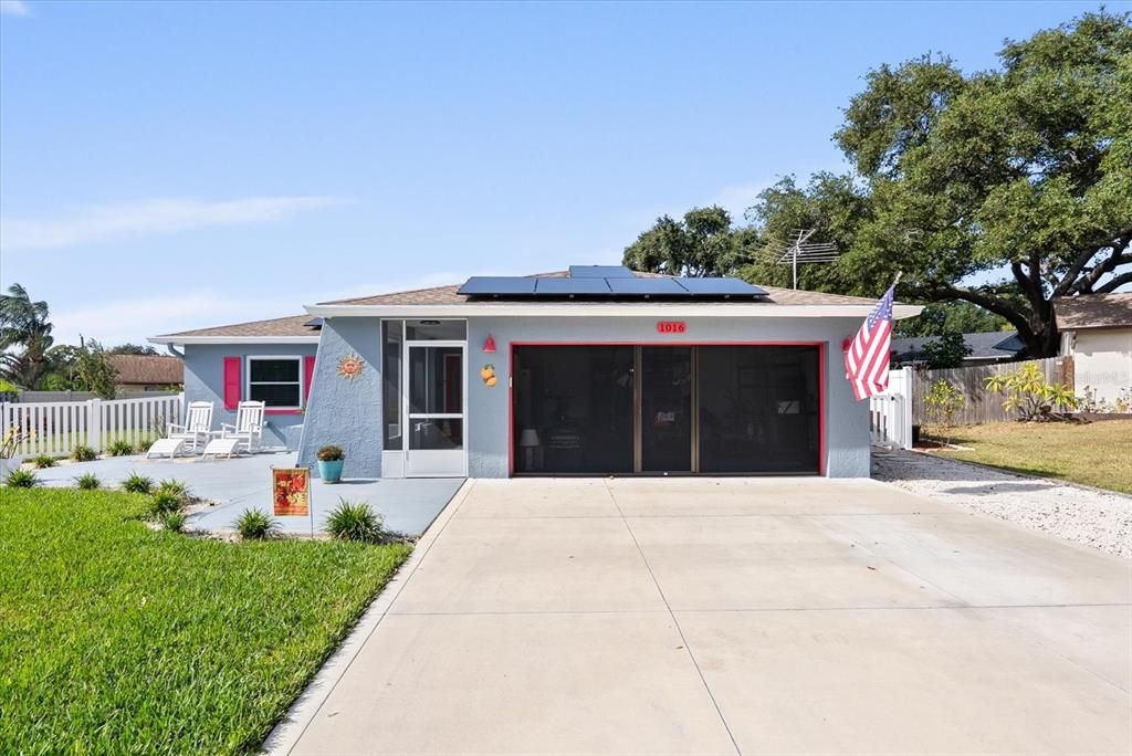 合同活跃: $649,000 (2 贝兹, 2 浴室, 1453 平方英尺)