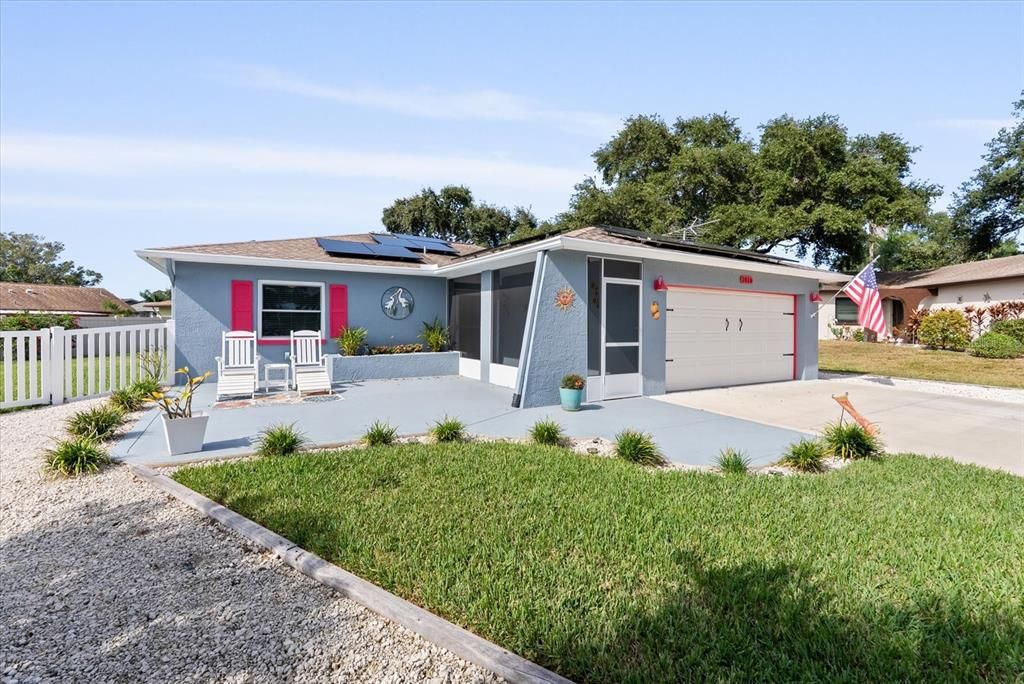 合同活跃: $649,000 (2 贝兹, 2 浴室, 1453 平方英尺)