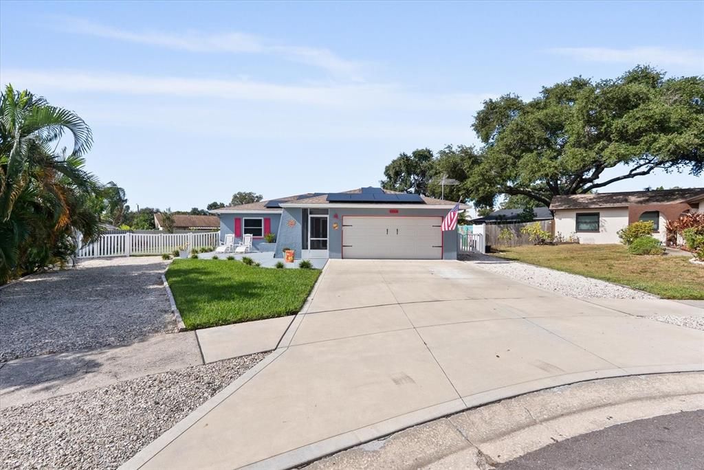 合同活跃: $649,000 (2 贝兹, 2 浴室, 1453 平方英尺)