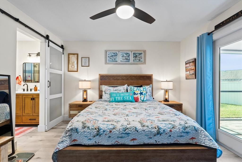 合同活跃: $649,000 (2 贝兹, 2 浴室, 1453 平方英尺)