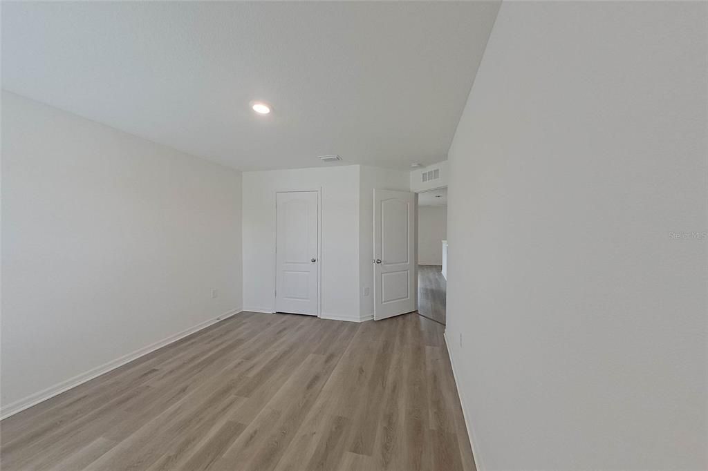 For Rent: $2,095 (4 beds, 3 baths, 2080 Square Feet)