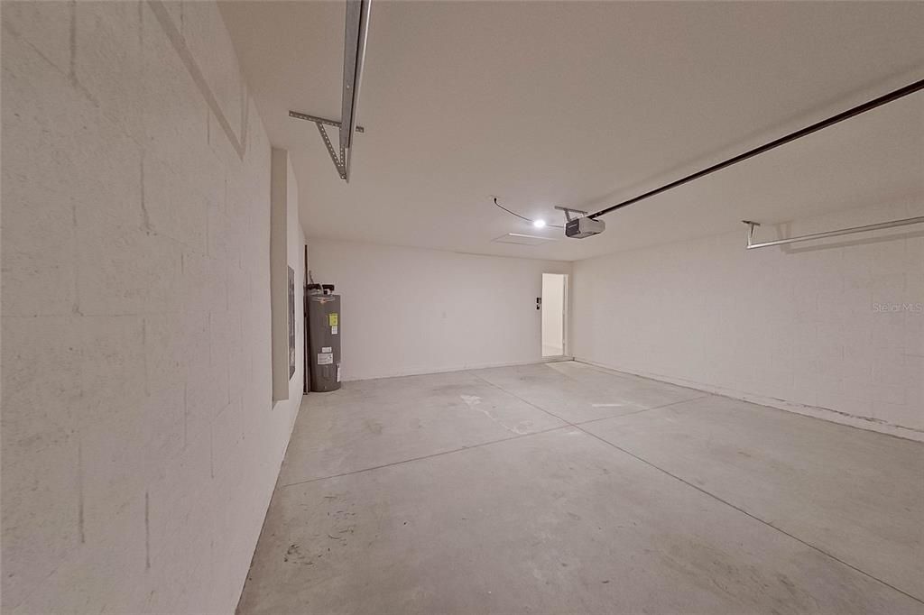 For Rent: $2,095 (4 beds, 3 baths, 2080 Square Feet)