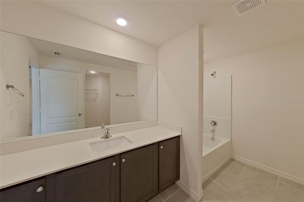 For Rent: $2,095 (4 beds, 3 baths, 2080 Square Feet)