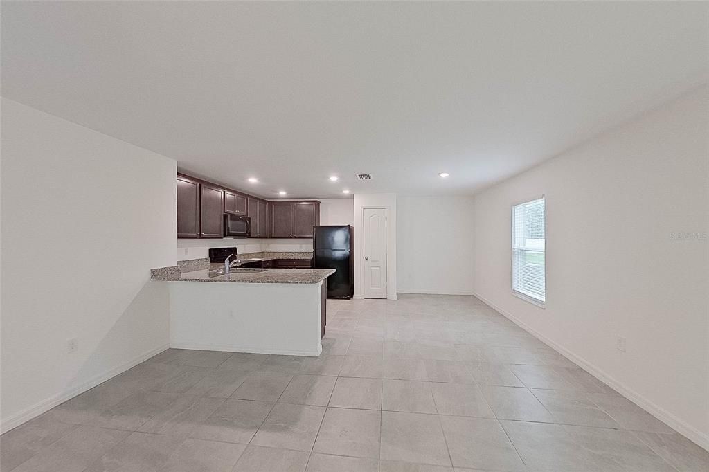 For Rent: $2,095 (4 beds, 3 baths, 2080 Square Feet)