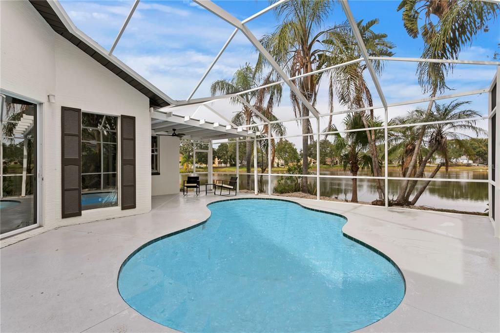 For Sale: $615,000 (3 beds, 3 baths, 2204 Square Feet)