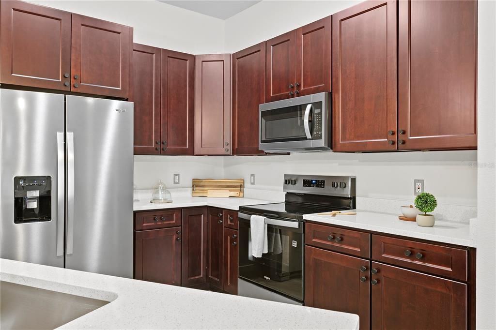 For Sale: $615,000 (3 beds, 3 baths, 2204 Square Feet)