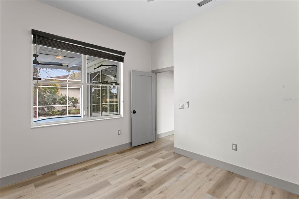 For Sale: $615,000 (3 beds, 3 baths, 2204 Square Feet)