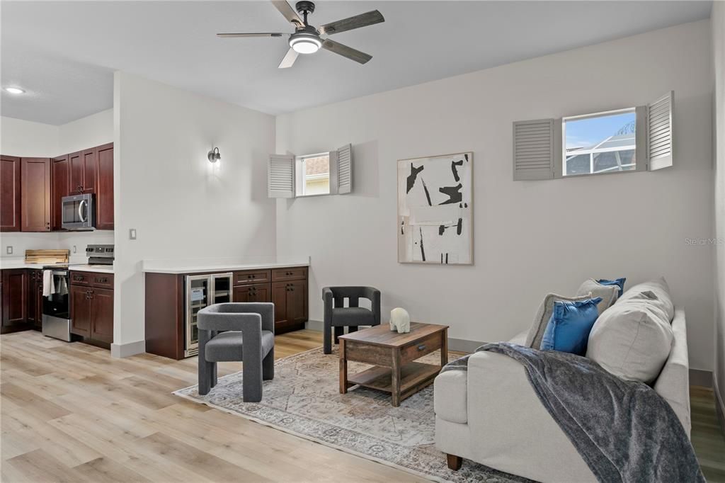 For Sale: $615,000 (3 beds, 3 baths, 2204 Square Feet)