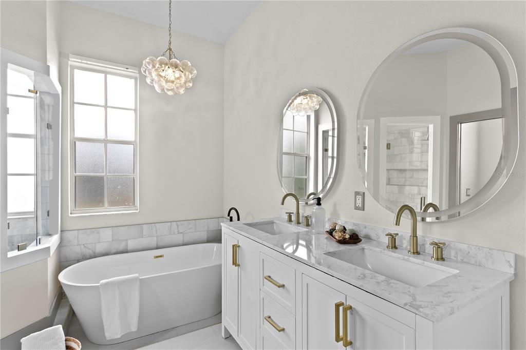 For Sale: $615,000 (3 beds, 3 baths, 2204 Square Feet)