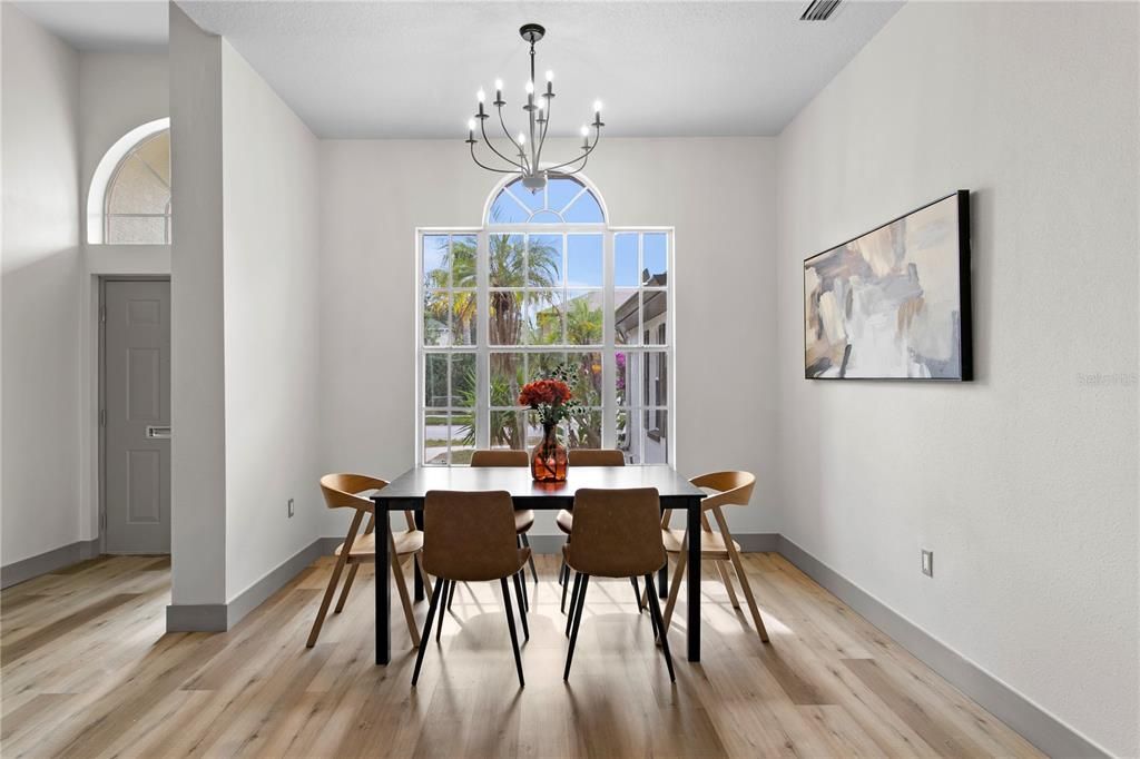 For Sale: $615,000 (3 beds, 3 baths, 2204 Square Feet)