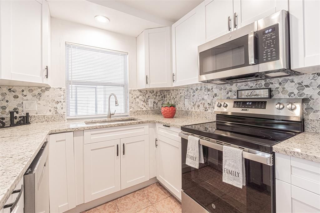 出租: $2,700 (3 贝兹, 2 浴室, 1398 平方英尺)