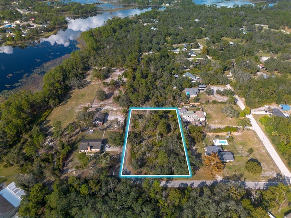 На продажу: $105,000 (1.07 acres)