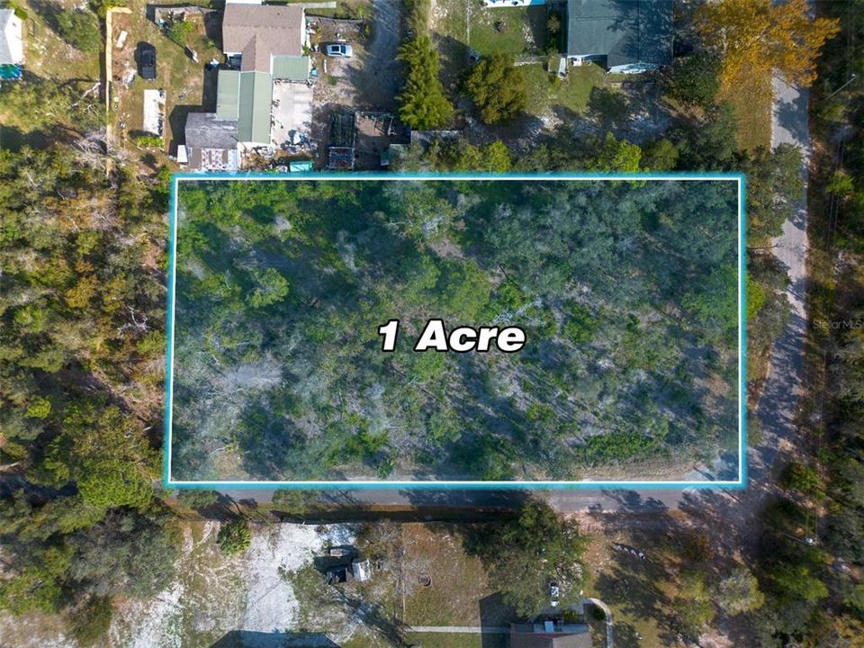 На продажу: $105,000 (1.07 acres)