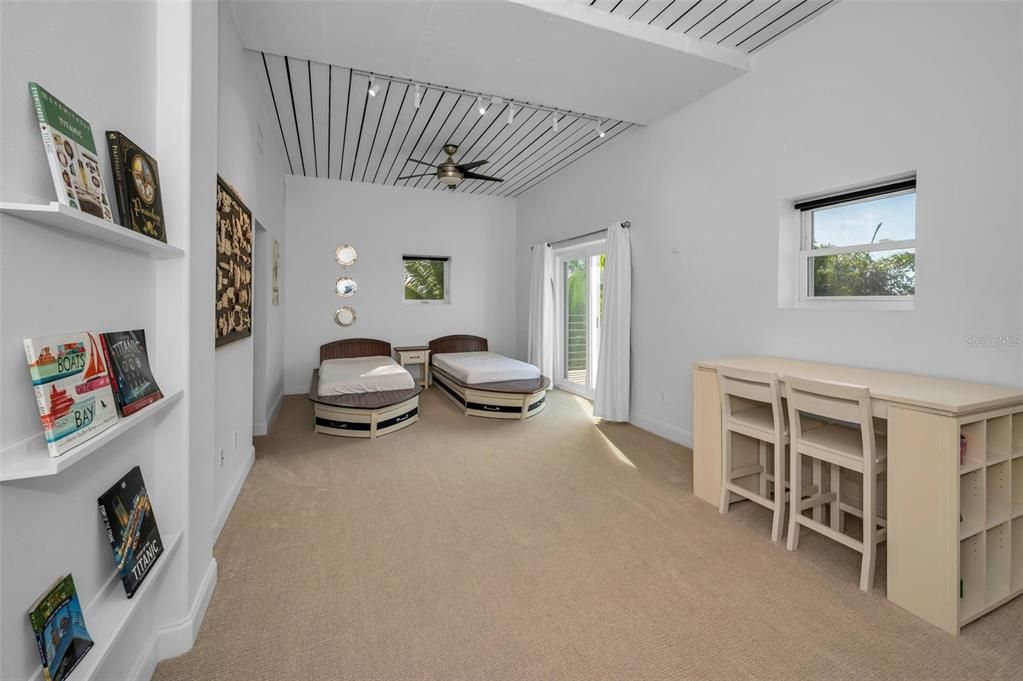 待售: $1,650,000 (3 贝兹, 2 浴室, 3298 平方英尺)