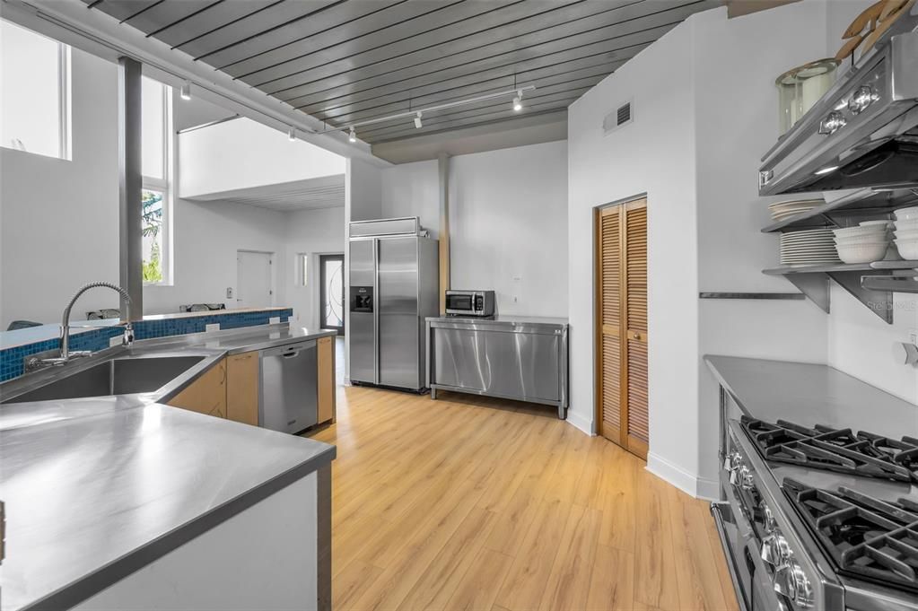 待售: $1,650,000 (3 贝兹, 2 浴室, 3298 平方英尺)