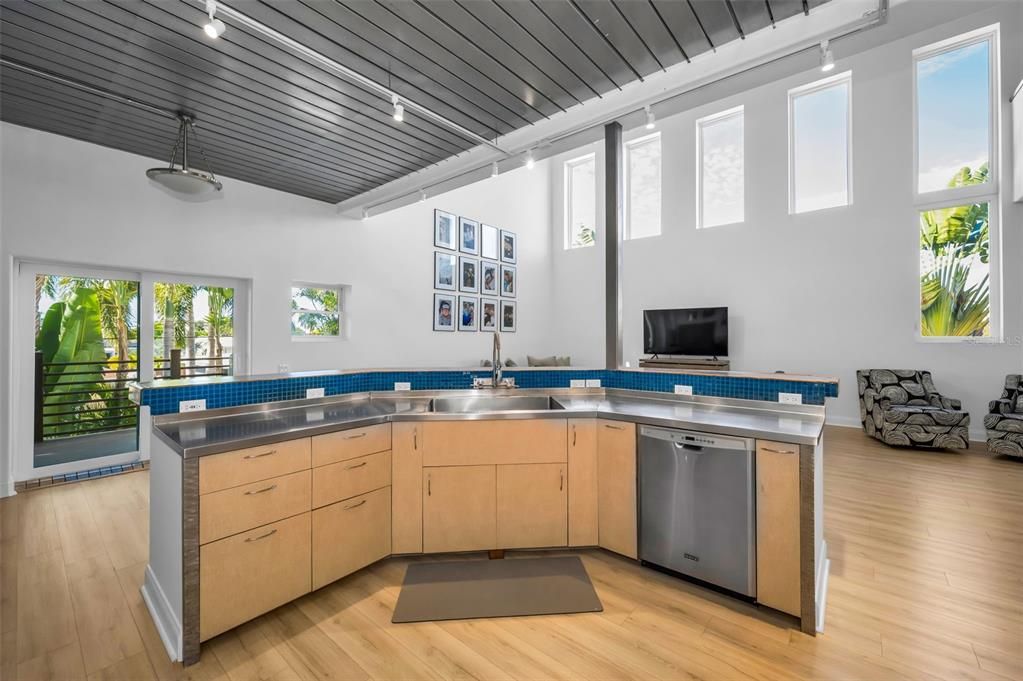 待售: $1,650,000 (3 贝兹, 2 浴室, 3298 平方英尺)