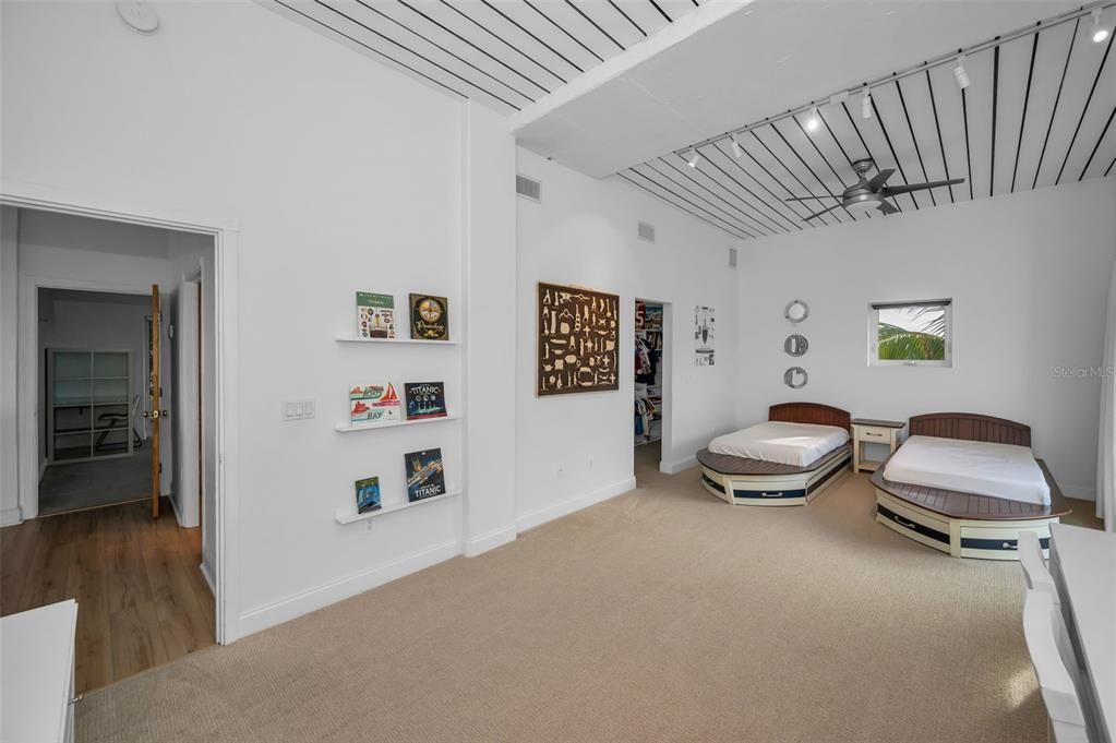 待售: $1,650,000 (3 贝兹, 2 浴室, 3298 平方英尺)