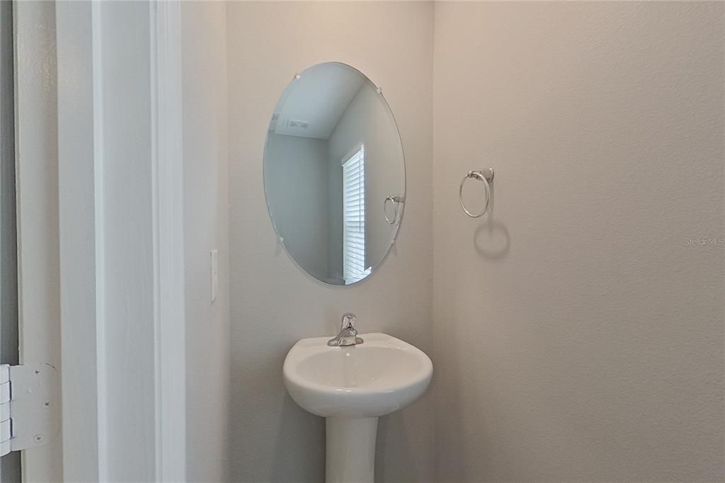 For Rent: $2,245 (5 beds, 3 baths, 2243 Square Feet)