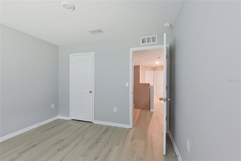 For Rent: $2,245 (5 beds, 3 baths, 2243 Square Feet)