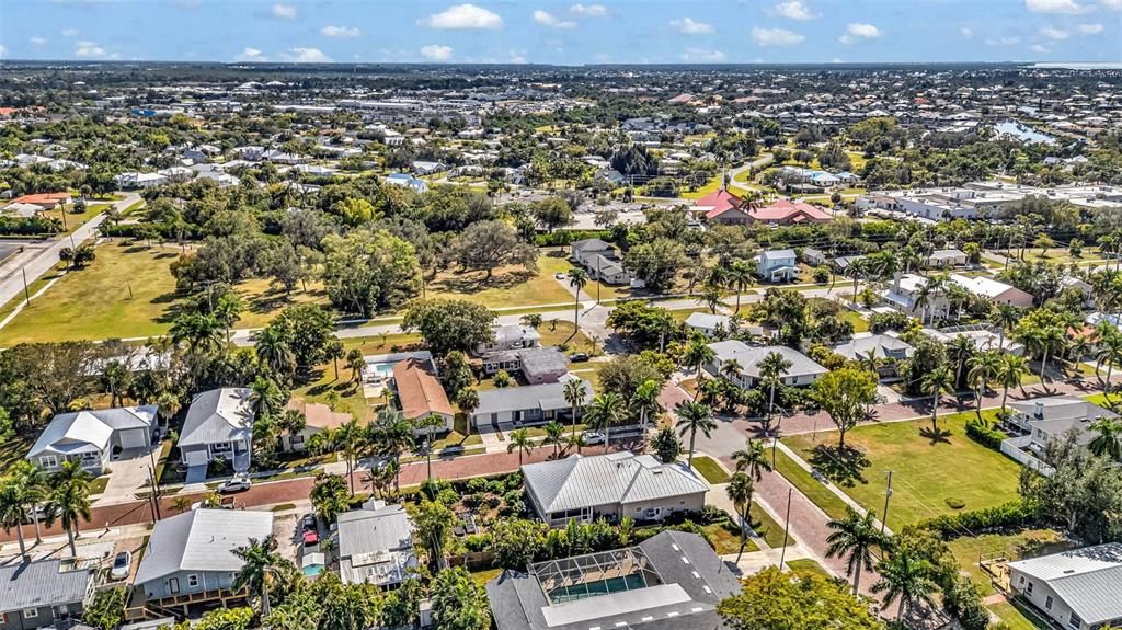 For Sale: $648,000 (3 beds, 2 baths, 1686 Square Feet)