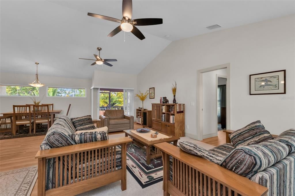 For Sale: $648,000 (3 beds, 2 baths, 1686 Square Feet)