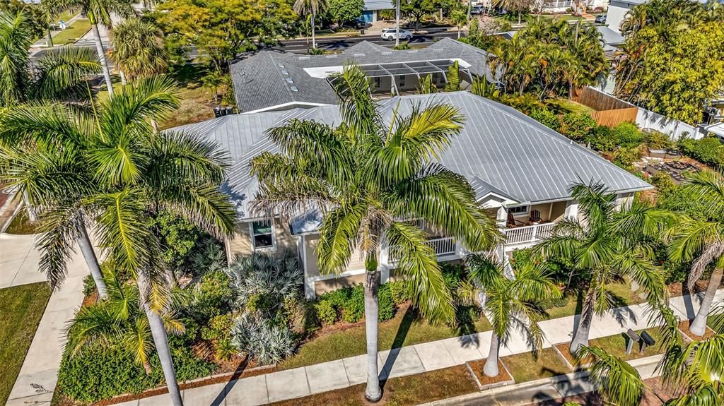 For Sale: $648,000 (3 beds, 2 baths, 1686 Square Feet)