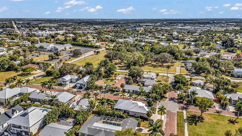 For Sale: $648,000 (3 beds, 2 baths, 1686 Square Feet)