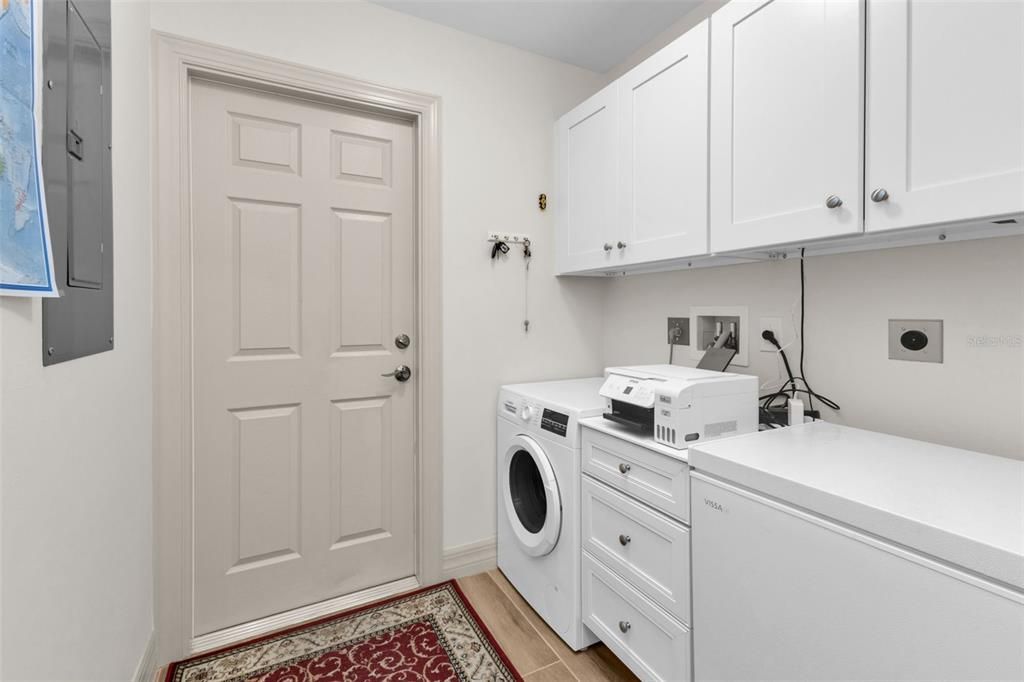 For Sale: $648,000 (3 beds, 2 baths, 1686 Square Feet)