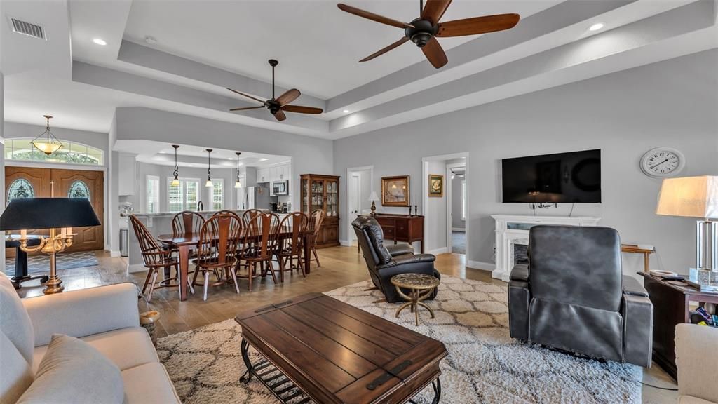 For Sale: $360,000 (4 beds, 2 baths, 1980 Square Feet)