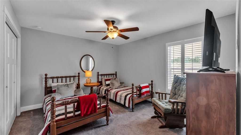 For Sale: $360,000 (4 beds, 2 baths, 1980 Square Feet)